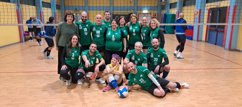 Impresa della Mista Crazy US Acli Cinisello: battuta la capolista al tie-break! 🏐🔥
